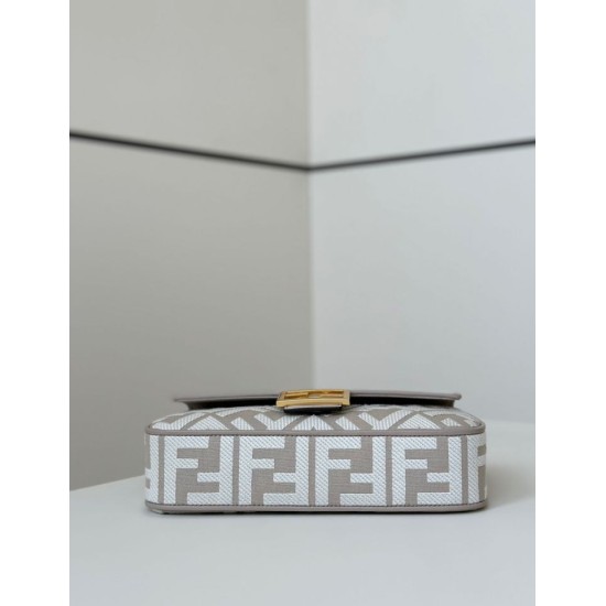 Premio Replica Borsa a tracolla classica Fendi Baguette FF ricamato grigio Imitazione Outlet