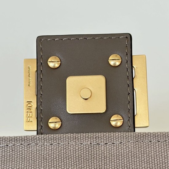 Premio Replica Borsa a tracolla classica Fendi Baguette FF ricamato marrone Imitazione Outlet