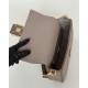 Premio Replica Borsa a tracolla classica Fendi Baguette FF ricamato marrone Imitazione Outlet
