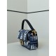 Premio Replica Borsa a tracolla classica Fendi Baguette FF ricamato Blu Imitazione Outlet