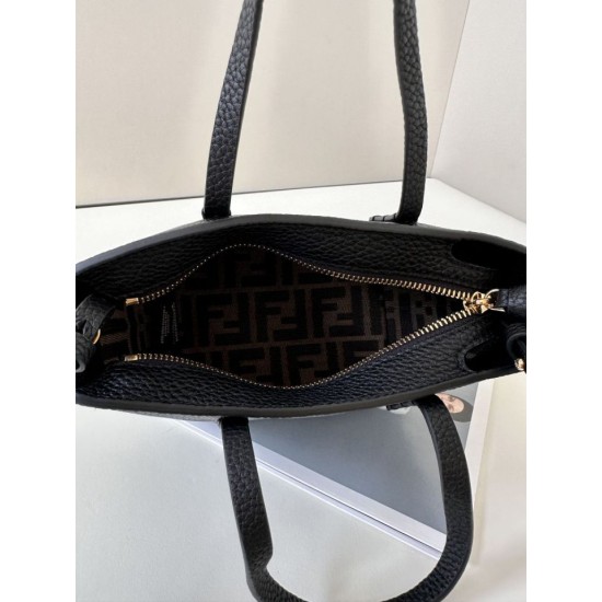 Replica Borsa tote Fendi Roll Mini Selleria Nero False fatte bene Online Premio Replica Borsa tote Fendi Roll Mini Selleria Nero Imitazione Outlet