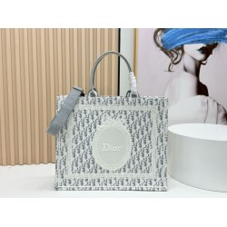 Premio Replica Borsa da uomo Dior Book Tote Piccola/Media/Grande con ricamo obliquo e tracolla blu/bianca Imitazione Outlet