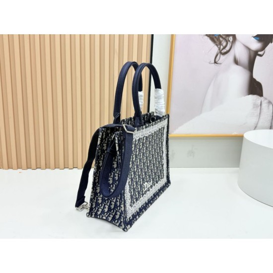 Premio Replica Borsa tote Dior Book con ricami e cornice in pizzo bianco Nero Imitazione Outlet