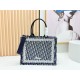 Premio Replica Borsa tote Dior Book con ricami e cornice in pizzo bianco Nero Imitazione Outlet