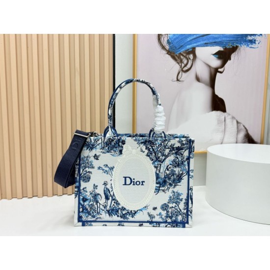 Premio Replica Borsa Dior Book Tote piccola/media/grande con ricamo Toile de Jouy blu/bianco Imitazione Outlet