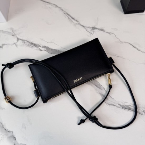 Replica Borsa Loewe Joya Pouch Nappa Nero Fallate Online