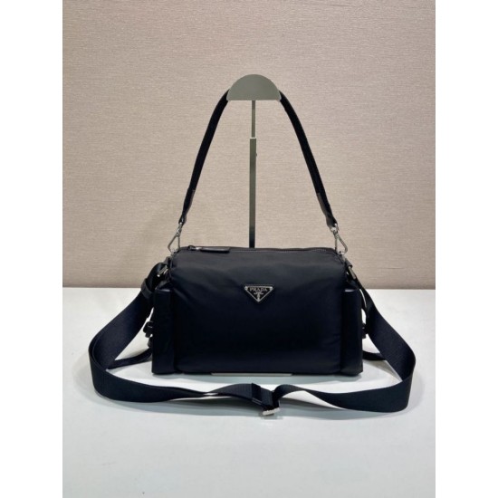 Replica Borsa a tracolla Prada da uomo nylon/saffiano nera Fallate Online