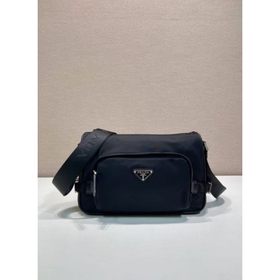 Replica Borsa a tracolla da uomo Prada nylon/saffiano 2VH192 Nero Fallate Online