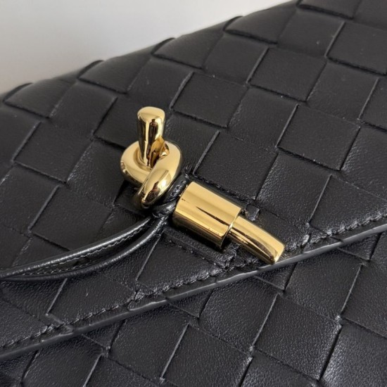 Replica Borsa a tracolla Andiamo di Bottega Veneta su catena Nero Fallate Online
