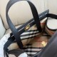 Replica Borsa tote Burberry Cotswolds nera Fallate Online