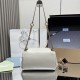 Replica Borsa a tracolla Prada Tumulte piccola 1BD395 Bianco Fallate Online
