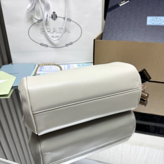 Replica Borsa a tracolla Prada Tumulte piccola 1BD395 Bianco Fallate Online
