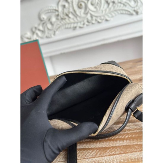 Replica Marsupio Loro Piana Extra Pocket L19 con maniglia superiore Nero False Online