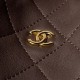 Replica Borsa a secchiello trapuntata Chanel 25 con coulisse AP5317 Caffè False Online