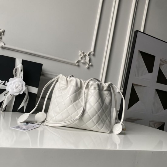 Replica Borsa a secchiello trapuntata Chanel 25 con coulisse AP5317 Bianca False Online