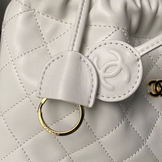 Replica Borsa a secchiello trapuntata Chanel 25 con coulisse AP5317 Bianca False Online