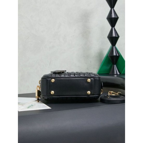 Qualità superiore Replica Borsa tote Miu Miu Arcadie nappa trapuntata 5BB123 nera Imitazione Outlet