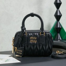 Qualità superiore Replica Borsa tote Miu Miu Arcadie nappa trapuntata 5BB123 nera Imitazione Outlet