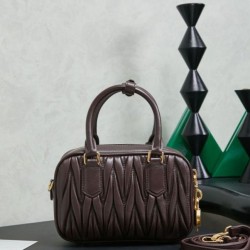 Qualità superiore Replica Borsa tote Miu Miu Arcadie nappa trapuntata 5BB123 Borgogna Imitazione Outlet
