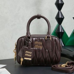 Qualità superiore Replica Borsa tote Miu Miu Arcadie nappa trapuntata 5BB123 Borgogna Imitazione Outlet