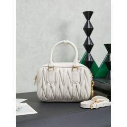 Qualità superiore Replica Borsa tote Miu Miu Arcadie nappa trapuntata 5BB123 Bianco Imitazione Outlet