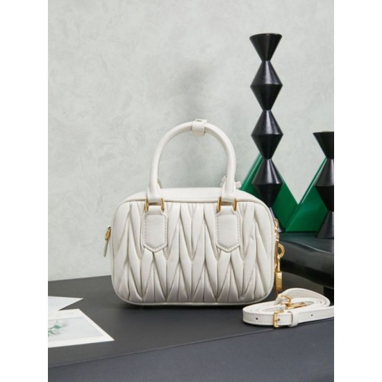 Qualità superiore Replica Borsa tote Miu Miu Arcadie nappa trapuntata 5BB123 Bianco Imitazione Outlet