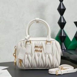 Qualità superiore Replica Borsa tote Miu Miu Arcadie nappa trapuntata 5BB123 Bianco Imitazione Outlet