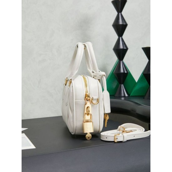 Qualità superiore Replica Borsa tote Miu Miu Arcadie nappa trapuntata 5BB123 Bianco Imitazione Outlet