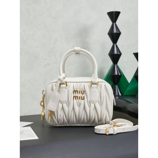 Qualità superiore Replica Borsa tote Miu Miu Arcadie nappa trapuntata 5BB123 Bianco Imitazione Outlet
