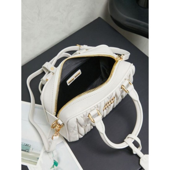 Qualità superiore Replica Borsa tote Miu Miu Arcadie nappa trapuntata 5BB123 Bianco Imitazione Outlet