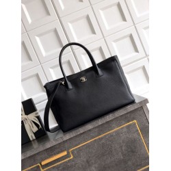 Qualità superiore Replica Borsa tote Chanel Executive Cerf nera Imitazione Outlet