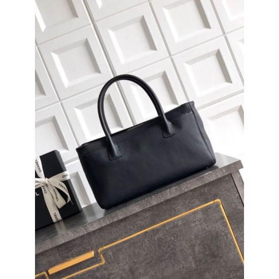 Qualità superiore Replica Borsa shopper Chanel Cerf Executive in pelle di vitello nera 32cm Imitazione Outlet