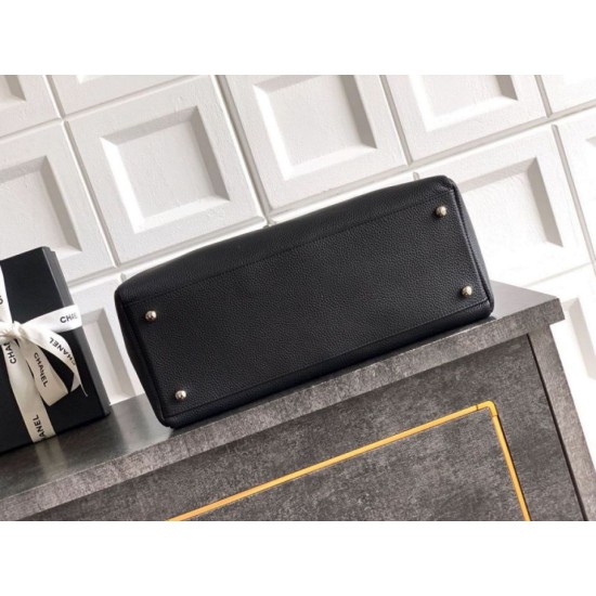 Qualità superiore Replica Borsa shopper Chanel Cerf Executive in pelle di vitello nera 32cm Imitazione Outlet