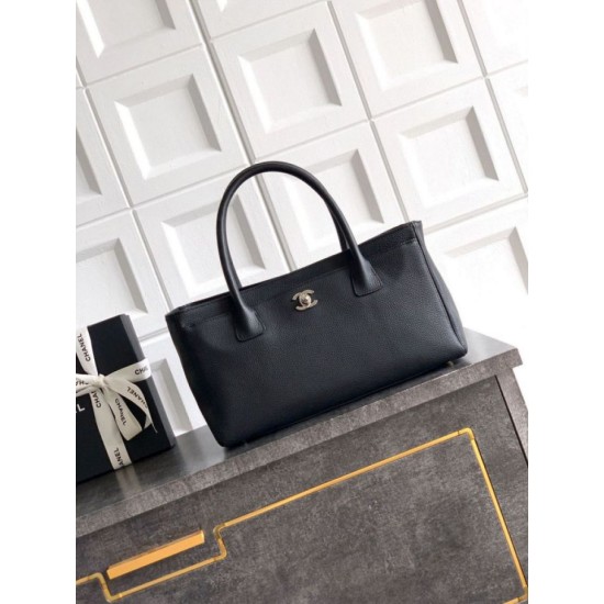 Qualità superiore Replica Borsa shopper Chanel Cerf Executive in pelle di vitello nera 32cm Imitazione Outlet