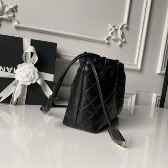 Qualità superiore Replica Borsa a secchiello trapuntata Chanel 26s con coulisse AP5317 Nero Imitazione Outlet