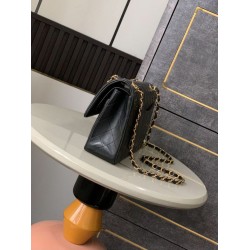 Replica Borsa a mano Chanel classica Flap A1112 nera 20/25cm Imitazione Outlet Fallate