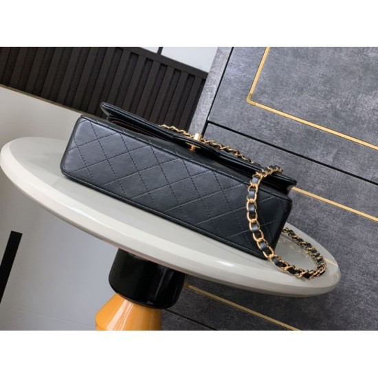 Replica Borsa a mano Chanel classica Flap A1112 nera 20/25cm Imitazione Outlet Fallate