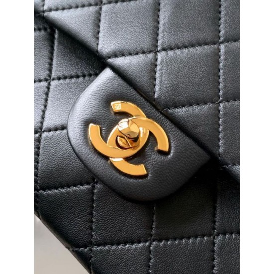 Replica Borsa a mano Chanel classica Flap A1112 nera 20/25cm Imitazione Outlet Fallate