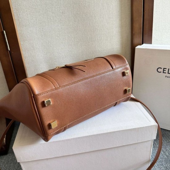 Replica Borsa tote a spalla media Luggage Celine morbida pelle di agnello lucida marrone Imitazione Outlet Fallate