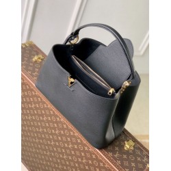 Replica Borsa Louis Vuitton Capucines MM M26259 Nera Imitazione Outlet Fallate