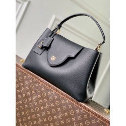 Replica Borsa Louis Vuitton Capucines MM M26259 Nera Imitazione Outlet Fallate