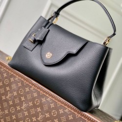 Replica Borsa Louis Vuitton Capucines MM M26259 Nera Imitazione Outlet Fallate