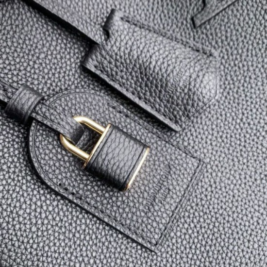 Replica Borsa Louis Vuitton Capucines MM M26259 Nera Imitazione Outlet Fallate