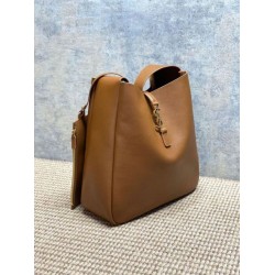 Repliche Perfette Borsa Hobo Grande YSL Saint Laurent Le 5 à 7 morbida marrone Imitazione Outlet