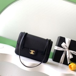 Perfette Replica Borsa a tracolla Chanel 26P Preppy Coco AP6130 nera Imitazione Outlet