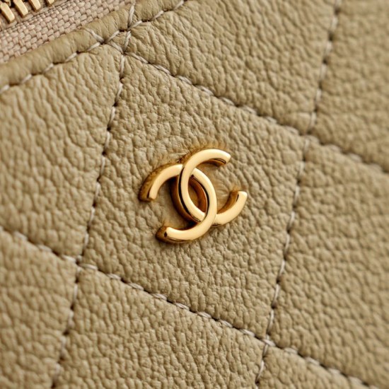Perfette Replica Chanel 26P Beauty case sottile con manico superiore trapuntato e catena AP5100 Beige Imitazione Outlet