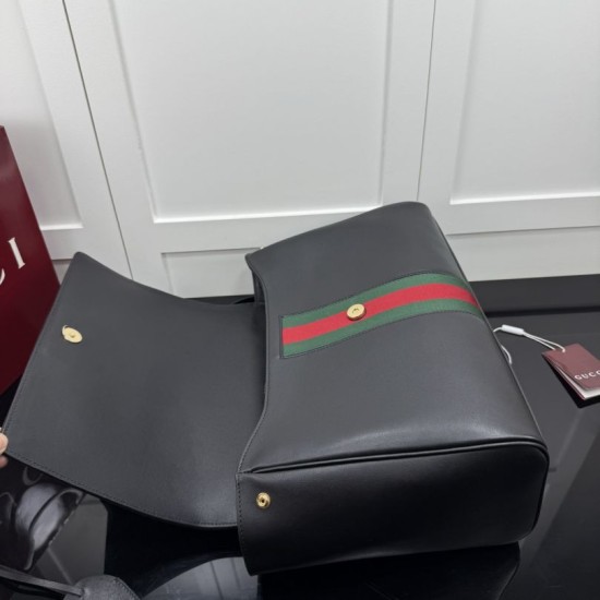 Replica Borsa a mano media Gucci Paparazzo 875019 nera Falsa Online Economiche Perfette Replica Borsa a mano media Gucci Paparazzo 875019 nera Imitazione Outlet