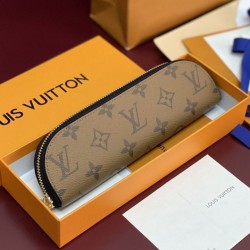 Perfette Replica Astuccio Portamatite Louis Vuitton Charlotte GI1165 marrone Imitazione Outlet