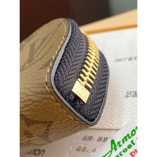 Perfette Replica Astuccio Portamatite Louis Vuitton Charlotte GI1165 marrone Imitazione Outlet