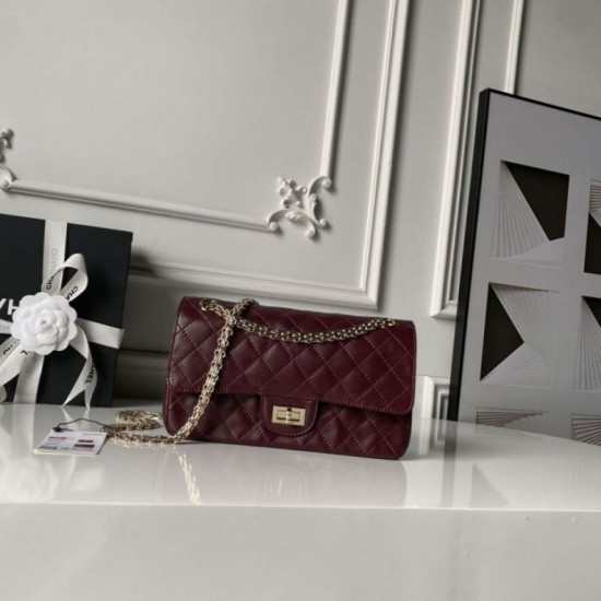 Replica Borsa Chanel Reissue 2.55 26S pelle rugosa/gonfia Double Flap A37586 Borgogna Imitazione Fake